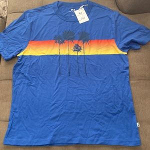 Free Assembly T-shirt NWT LARGE